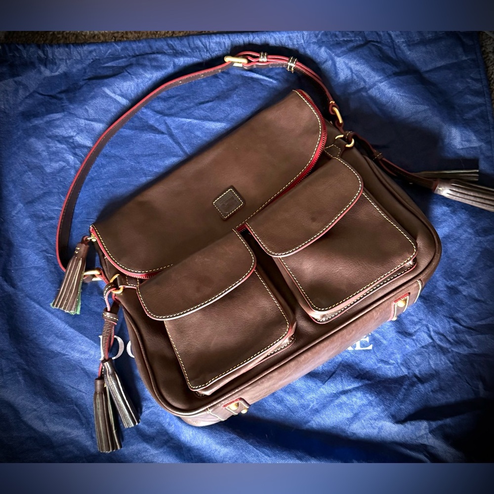 Dooney & Bourke
Florentine Leather Zip Flap Foldover